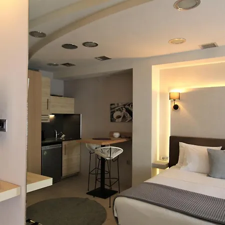 Aiolos Ermou 64 2nd Floor Apartment Athens